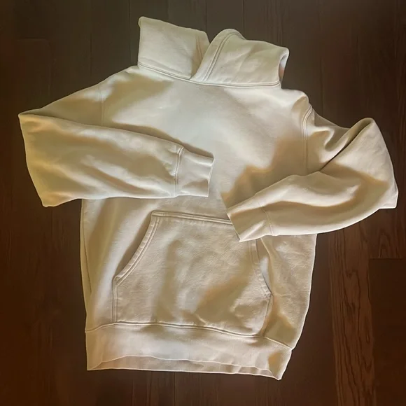 Aritzia Tops Aritzia Tna Cozy Af Perfect Hoodie